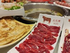 -乡土黄·鲜牛肉火锅·小龙虾(兴业街店)