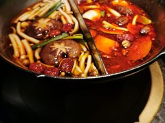 -湊湊火锅·茶憩(新中关购物中心店)