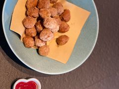 干炸丸子配麻叶-晓长安·新陕菜(曲江店)