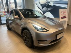 -TESLA 特斯拉(上海太古汇体验店)