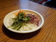 大拉皮-阿里家·新疆烤肉酒場 by MIG
