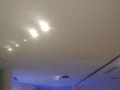 -涨巢·潮玩水疗局