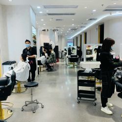 -Kraemer Paris  苏豪路易士·嘉玛发廊