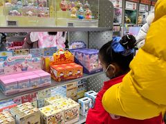 -泡泡玛特POPMART(蓝色港湾店)