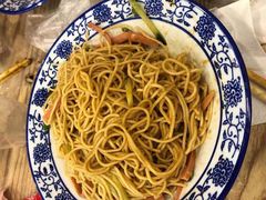 -江城燕子大排档(江汉路步行街店)