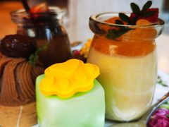 -亮马河饭店翠雅咖啡厅