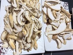 -野菌皇海景野生菌火锅(滨海大道店)