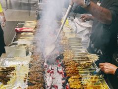 -东海岸人工湖美食村