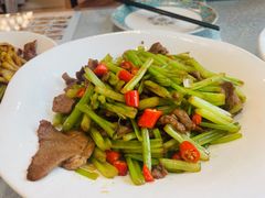 -汗腾格里·风味餐厅(新疆驻京办店)