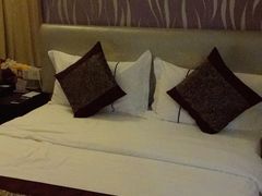 -白玉兰酒店(上海田子坊马当路地铁站店)