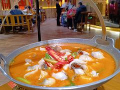 思茅酸汤鱼-老滇山寨•云南特色菜•地方菜•民族风情歌舞表演(金碧店)