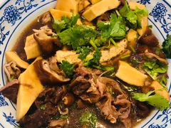 卤煮火烧-门框胡同百年卤煮(新街口店)