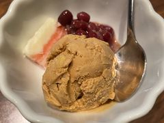 和牛冰激淋-牛道·和牛九食(市府恒隆广场店)