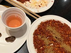 -百年川椒重庆老火锅(光谷店)