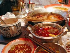 -大芊金重庆串串火锅(南京路店)