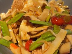 -麻六记(凤凰汇店)