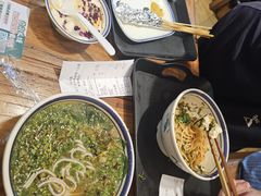 -云阿蛮云南生烫牛肉米线(奉贤路店)