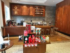 零售区-星巴克臻选(广州沙面店)