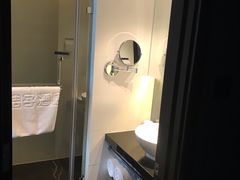 -桔子酒店(南京新街口张府园地铁站店)