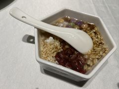-江城小馆陕南妈妈菜·全球旅行餐厅(钟楼店)