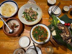-老滇山寨•云南特色菜•地方菜•民族风情歌舞表演(金碧店)