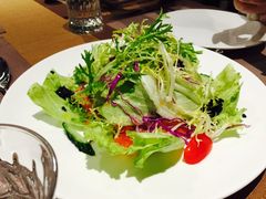 烟熏三文鱼沙拉-依云轻食·法甜