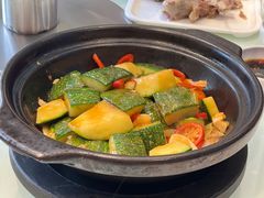 -清真·胖妈妈手抓餐厅(定西路长城宾馆店)