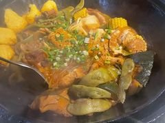 -鱼窝棚柴火铁锅炖(富山屯店)