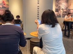 -星巴克臻选(周浦万达店)