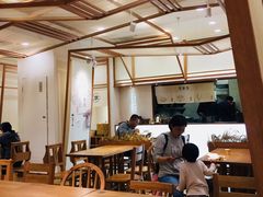 大堂-小满手工粉(上海品尊国际店)