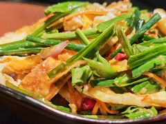 紫苏菜凉拌荷包蛋-Ameigo梅果·云贵川bistro(长宁来福士店)