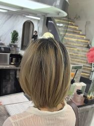 -苏奇发型·烫发染发