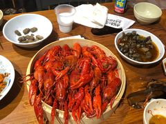 -琥珀老六龙虾(四里河店)
