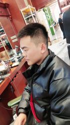 -尼特斯男士发型馆