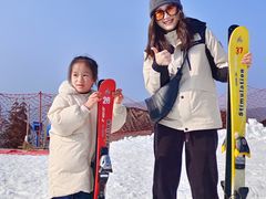 -浙东第一尖雪山欢乐谷