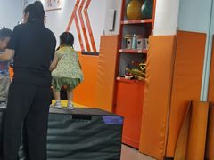 -悦动体能篮球羽毛球网球(三里河店)