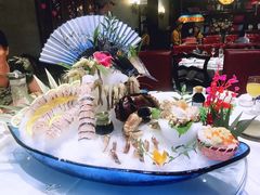 -泓炙颐凤鲜海鲜火锅料理(桐乡店)