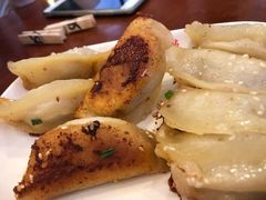 -小姜锅贴(凤凰街店)