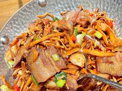 -雀舞云南菜(天津天河城购物中心店)