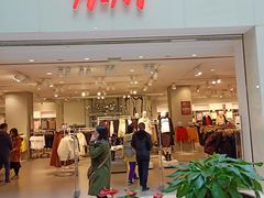 -H&M(鹏欣水游城店)