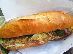 -Bánh Mì Huynh Hoa