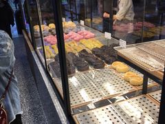 面包甜点陈列柜-LELECHA乐乐茶(上海五角场万达广场店)