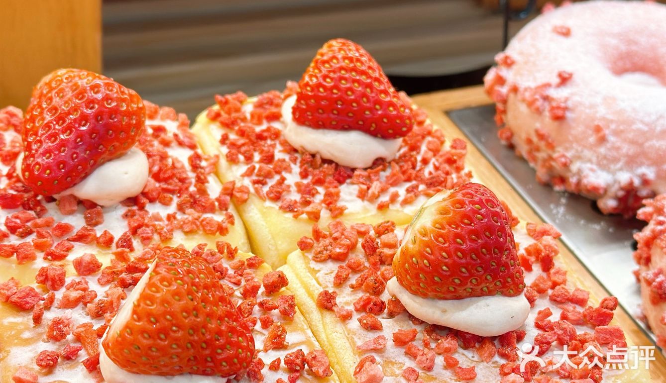 买啦！红星前进圣诞草莓🍓季的诱惑我哪受得了