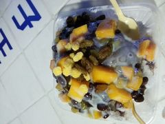 芒果炼乳刨冰-梁子刨冰王&梁小糖(王顶堤店)