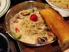 -I HOLIC艾豪丽披萨(KKone店)