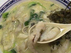 -明呈黄鱼面馆(斜土路店)