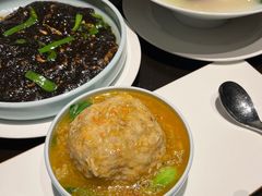 蟹粉浇汁狮子头-通安客栈中餐厅·何家小馆