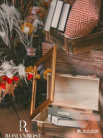 这个天很适合户外秋色系婚礼吧！