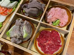 -城墙拐拐火锅(三峡广场黑金冠店)
