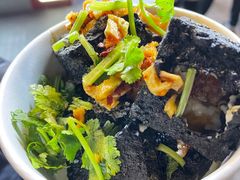 黑色经典臭豆腐-黑色经典臭豆腐·湖南特产(坡子街店)